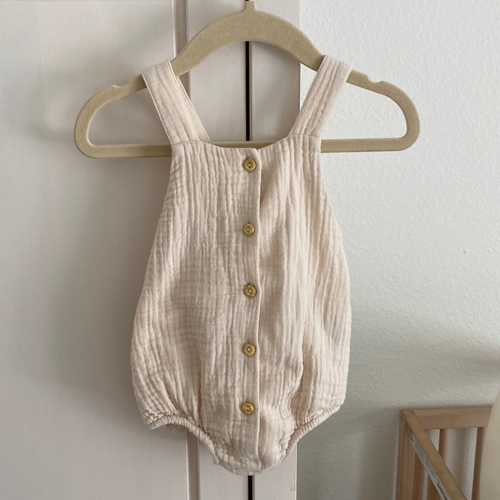 H&M Baby (VGUC) | organic cotton muslin gauze romper playsuit